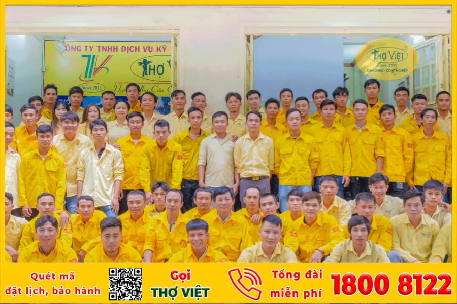 Đội ngũ nhân viên và kỹ thuật của công ty Thợ Việt since 2011