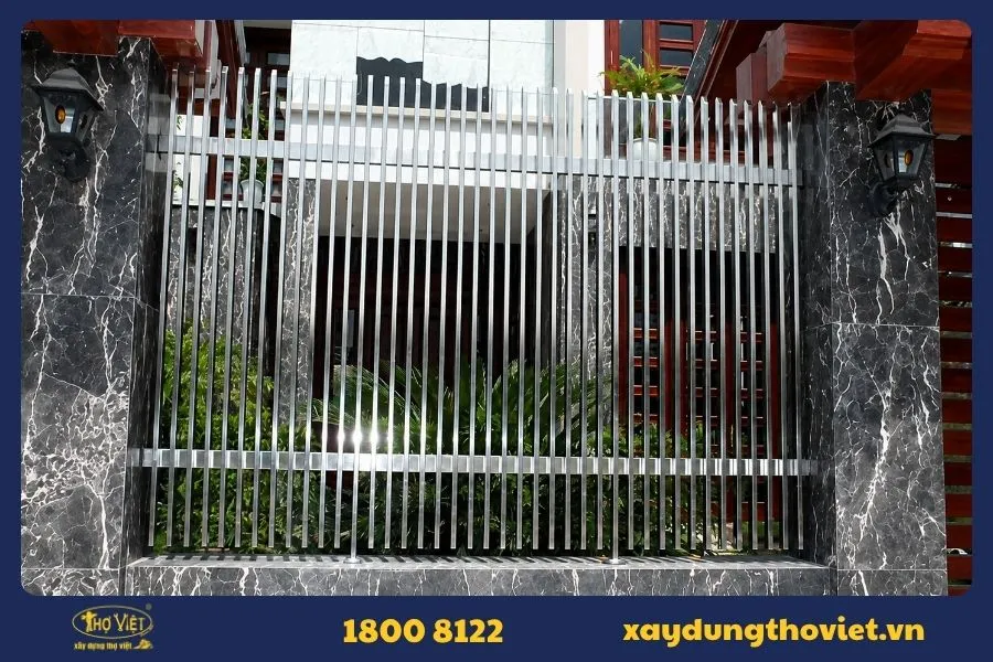 Mẫu hàng rào inox 2