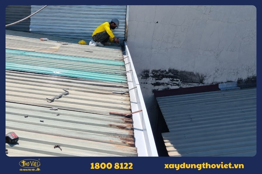 Hạng mục sửa chữa máng xối tại quận 7
